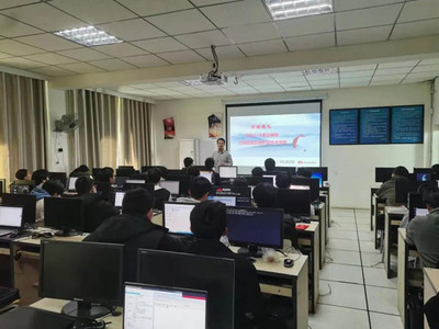 讯方技术与江西信息应用携手举办“华为1+X网络系统建设与运维培训”顺利开班